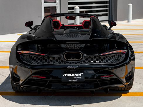 Used 2024 McLaren 750S Spider image 44