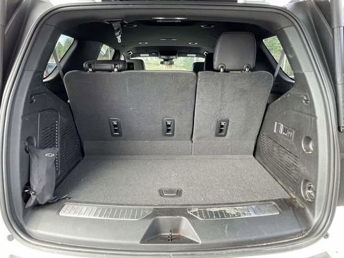 Used 2023 Chevrolet Tahoe Z71 w/ Z71 Off-Road Package image 10