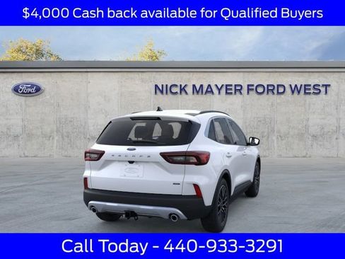 New 2026 Ford Escape SE w/ Class II Trailer Tow Package FWD image 10