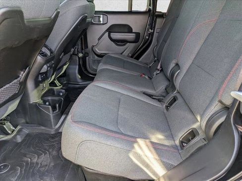 Used 2024 Jeep Gladiator Rubicon w/ Safety Group image 18