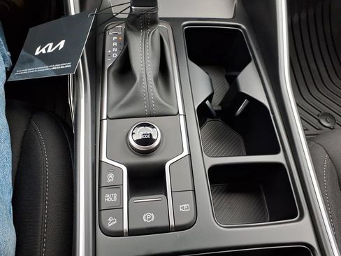 New 2026 Kia Sorento LX FWD image 14