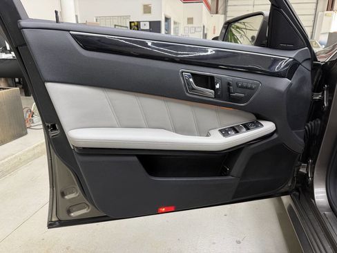 Used 2010 Mercedes-Benz E 350 Sedan w/ Premium 1 Pkg image 10