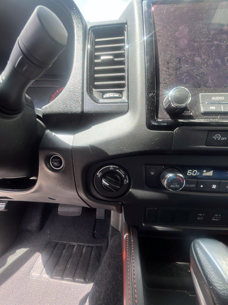 Used 2024 Nissan Frontier PRO-4X w/ Off-Road Protection Package AWD/4WD image 8