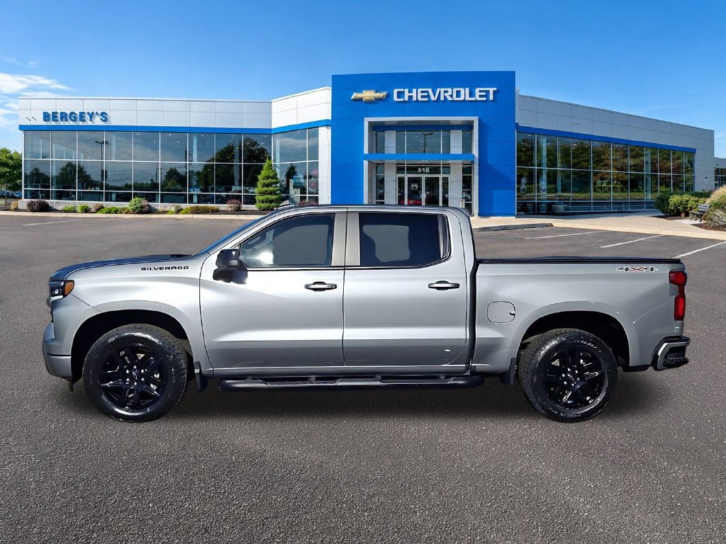 Certified 2024 Chevrolet Silverado 1500 RST w/ Rally Edition AWD/4WD image 9