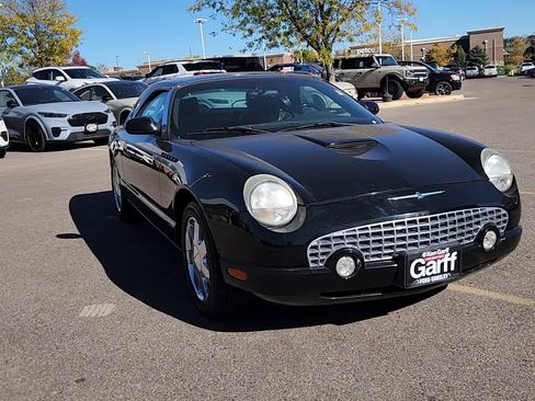 Used 2002 Ford Thunderbird Deluxe image 4