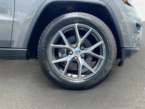 Used 2019 Jeep Grand Cherokee Trailhawk w/ Trailhawk Luxury Group AWD/4WD image 31