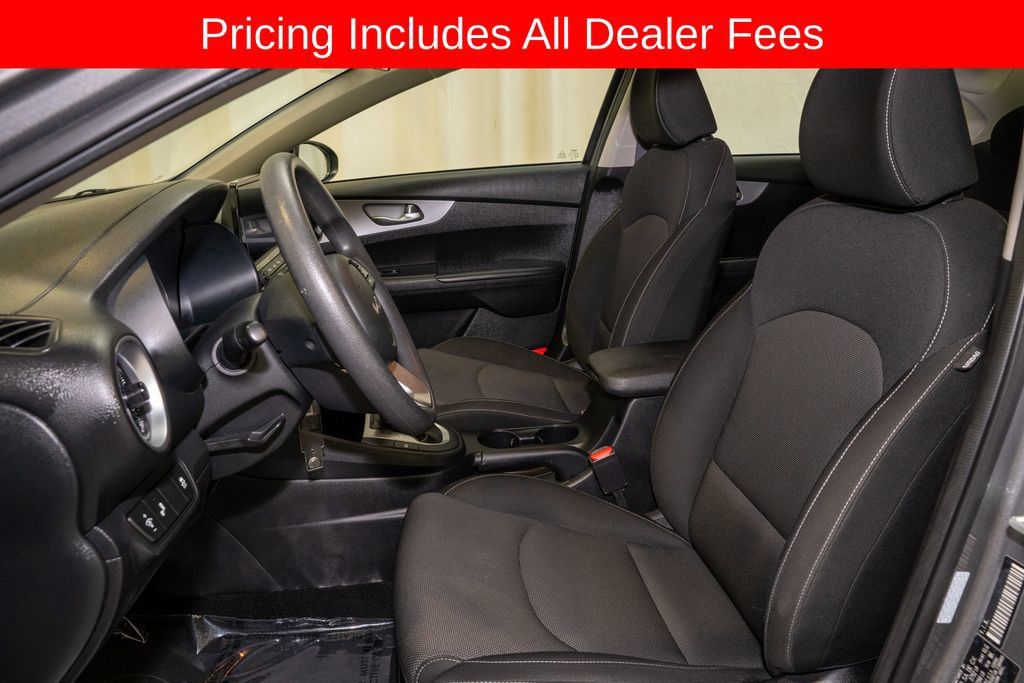 Certified 2024 Kia Forte LXS w/ LXS Technology Package FWD image 9