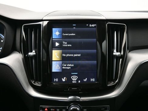 Used 2019 Volvo XC60 T6 Momentum w/ Multimedia Package image 27