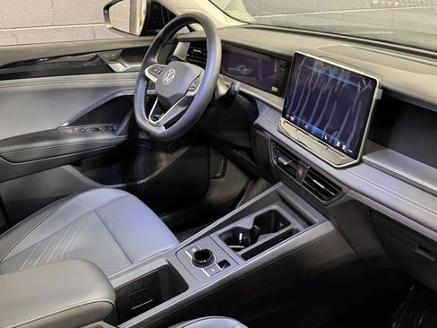 New 2026 Volkswagen Tiguan SE AWD/4WD image 8