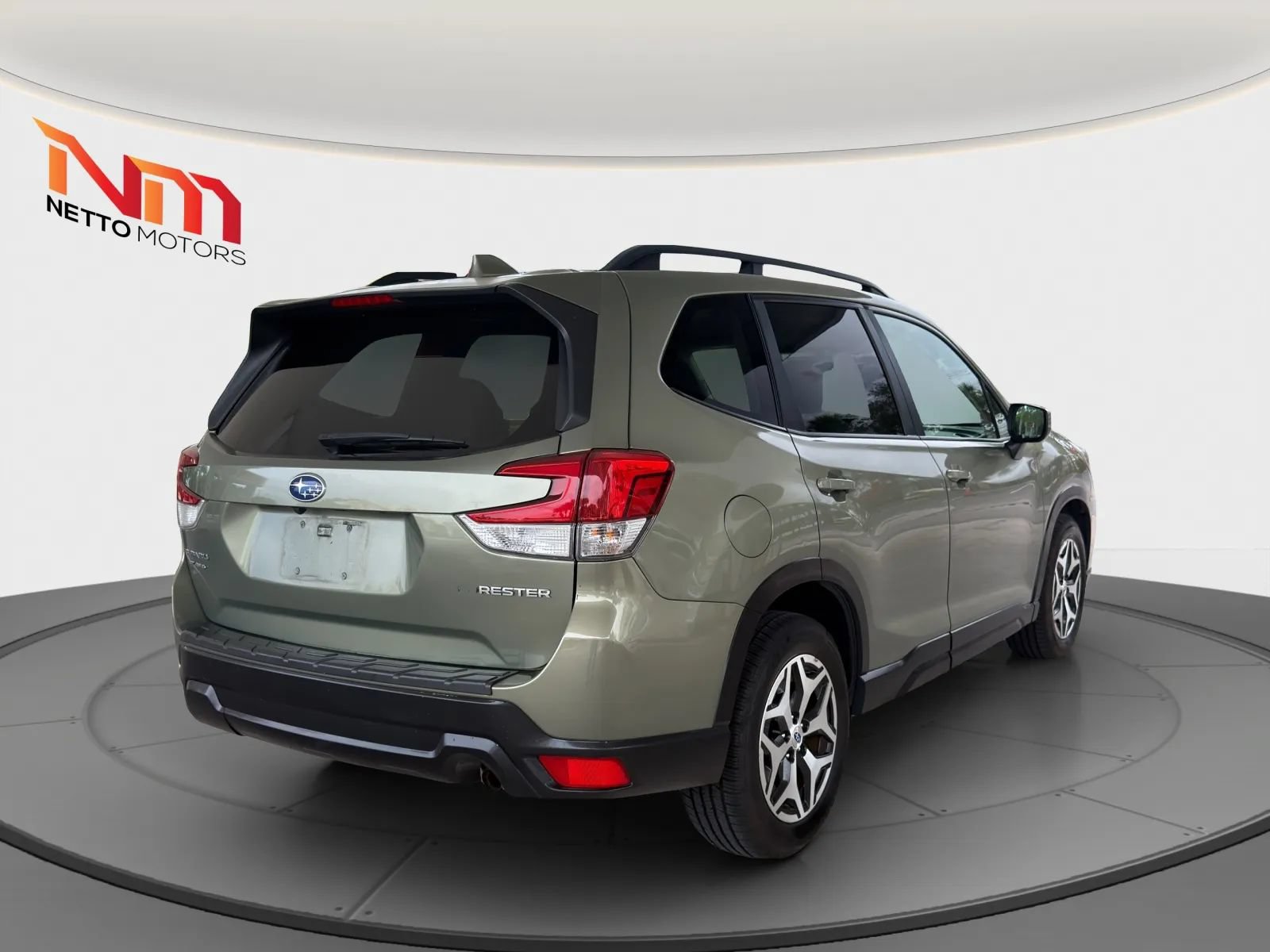 Used 2020 Subaru Forester Premium AWD/4WD image 5