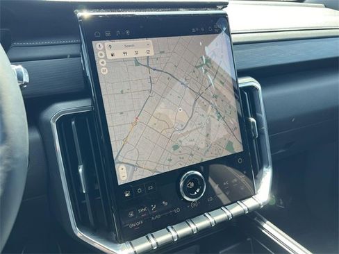 New 2025 GMC Acadia Elevation image 19