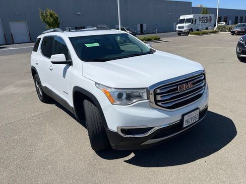 Used 2019 GMC Acadia SLT AWD/4WD image 2