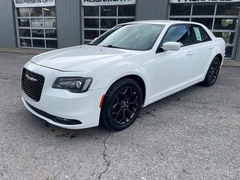 Used 2020 Chrysler 300 S AWD/4WD image 3