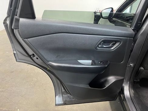 Used 2024 Nissan Rogue S AWD/4WD image 20