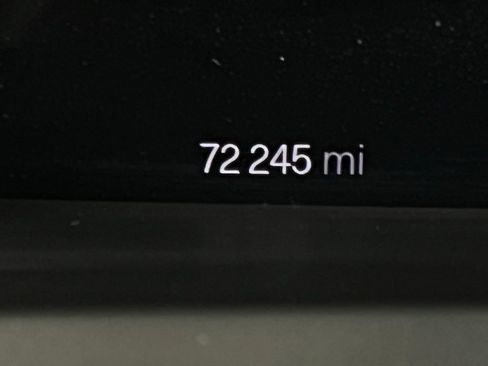 Used 2021 Polestar Polestar 2 w/ Performance Package image 13