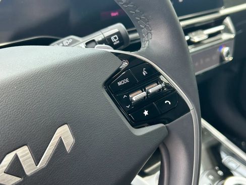 Used 2024 Kia Niro Wind FWD image 18