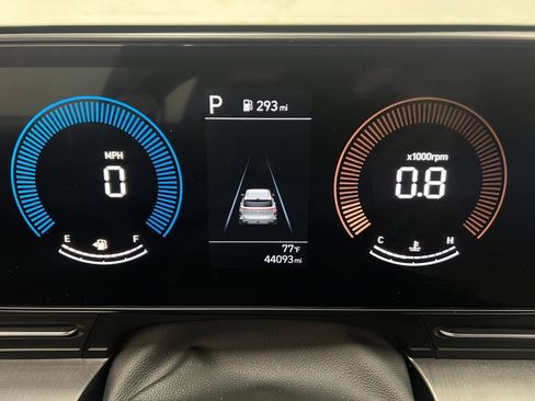 Used 2025 Hyundai Kona SEL FWD image 16