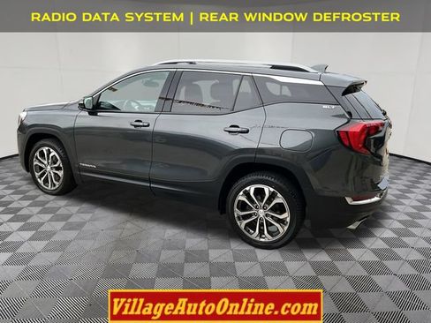 Used 2020 GMC Terrain SLT w/ Preferred Package AWD/4WD image 2