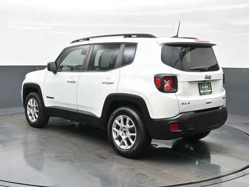 Used 2022 Jeep Renegade Latitude AWD/4WD image 5
