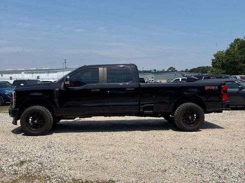 Used 2023 Ford F350 XL w/ STX Appearance Package AWD/4WD image 2