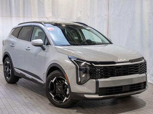 New 2026 Kia Sportage EX image 1