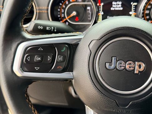 Used 2021 Jeep Wrangler Unlimited Sahara image 28