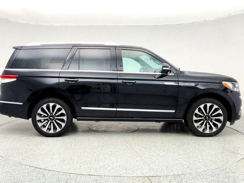 Used 2023 Lincoln Navigator Reserve image 4
