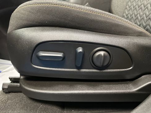 Certified 2023 Chevrolet Equinox LT image 27