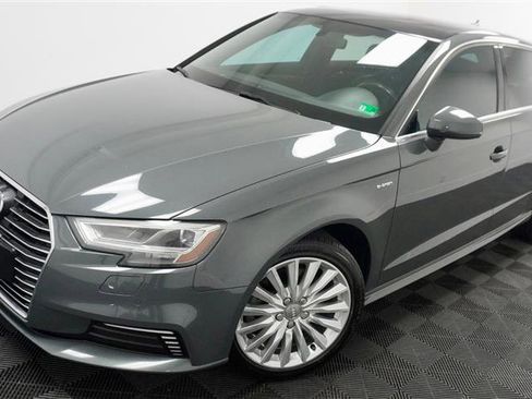 Used 2017 Audi A3 e-tron Premium Plus w/ Technology Package image 2