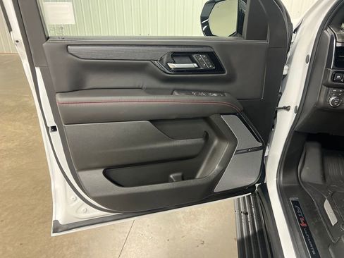 New 2026 GMC Yukon XL AT4 Ultimate AWD/4WD image 15