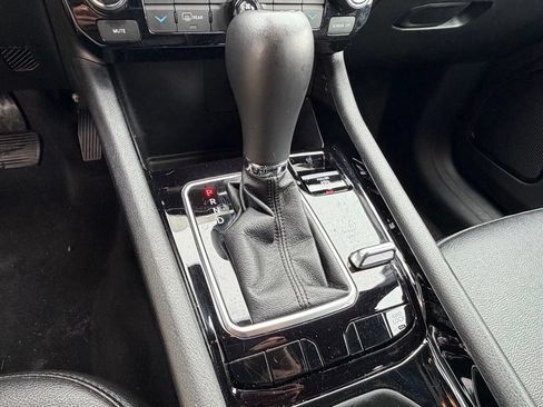 Certified 2025 Jeep Compass Limited AWD/4WD image 26