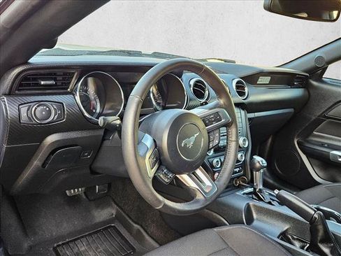 Used 2015 Ford Mustang Coupe RWD image 9
