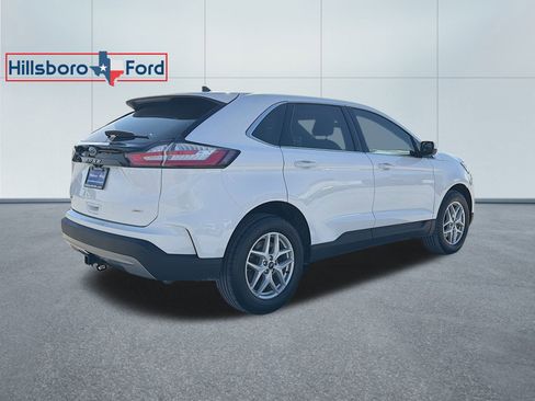 Used 2022 Ford Edge SEL w/ Convenience Package image 8
