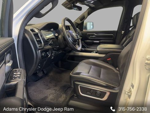 Used 2024 RAM 1500 Laramie image 10
