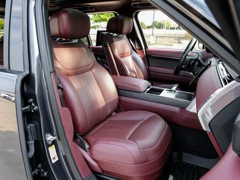 Used 2024 Land Rover Range Rover Autobiography AWD/4WD image 43