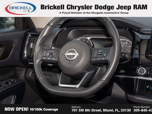 Used 2024 Nissan Pathfinder SV image 22