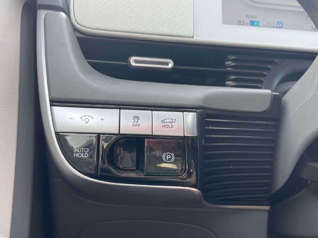 Certified 2024 Hyundai Ioniq 5 SEL AWD/4WD image 21