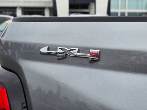 New 2026 GMC Canyon Elevation w/ Convenience Package image 13