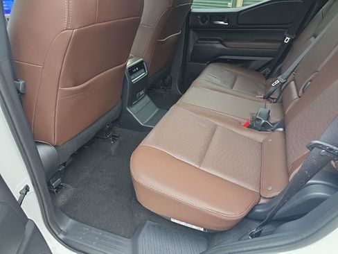 Used 2025 Toyota Land Cruiser image 13