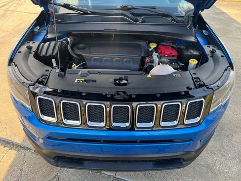 Used 2020 Jeep Compass Sport image 13