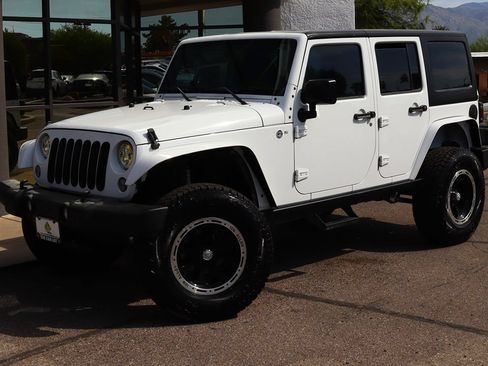 Used 2015 Jeep Wrangler Unlimited Sport w/ Max Tow Package AWD/4WD image 2