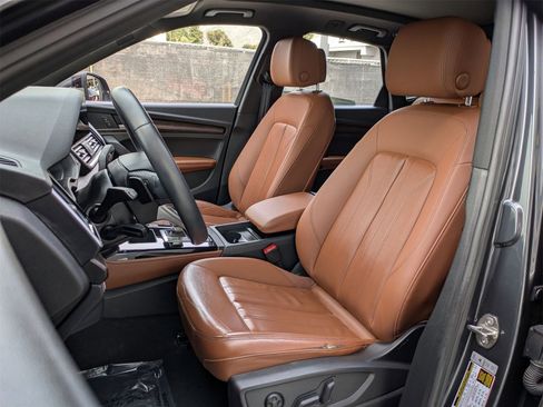 Used 2023 Audi Q5 2.0T Premium Plus w/ Premium Plus Package image 29