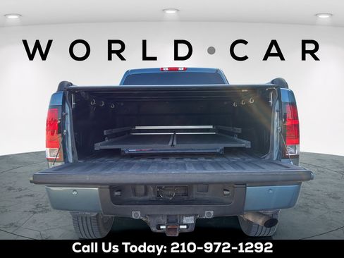 Used 2012 GMC Sierra 2500 Denali w/ Suspension Package, Off-Road AWD/4WD image 18