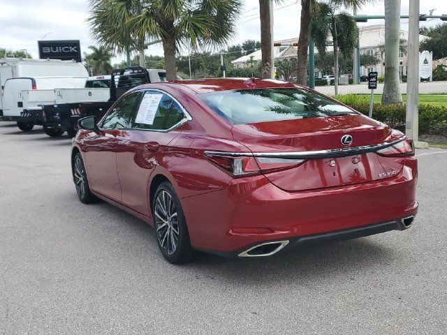 Used 2024 Lexus ES 350 w/ Premium Package FWD image 3