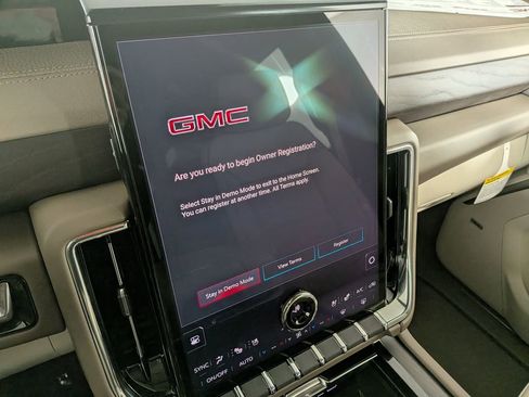 New 2026 GMC Yukon Denali w/ Denali Reserve Package image 26