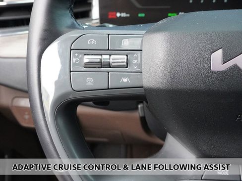 Used 2024 Kia EV9 Land AWD/4WD image 6
