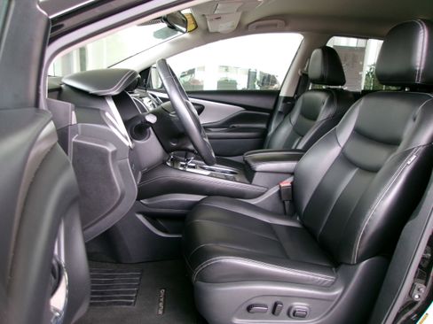 Used 2023 Nissan Murano SV AWD/4WD image 13