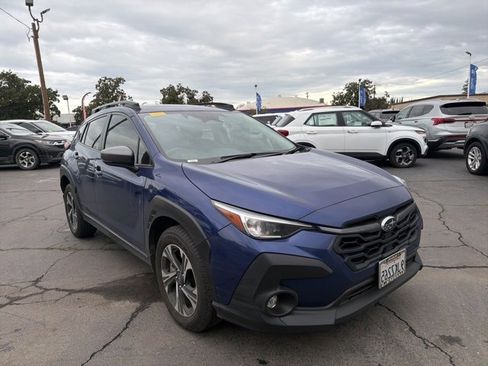 Used 2024 Subaru Crosstrek 2.0i Premium image 1