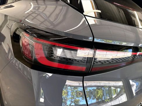 Used 2023 Volkswagen ID.4 Pro S Plus RWD image 26