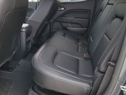 Used 2017 GMC Canyon SLT w/ Driver Alert Package AWD/4WD image 8